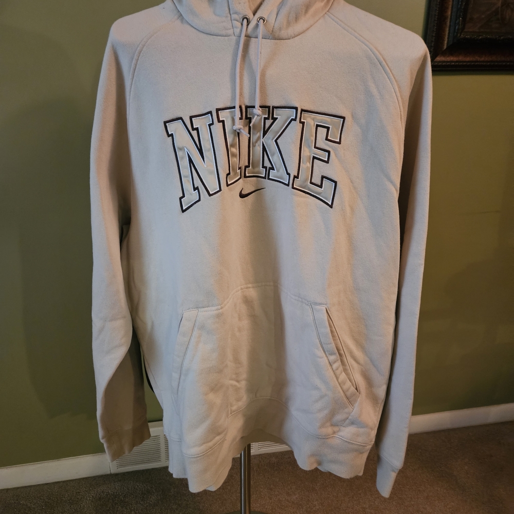 Nike Light Beige Pullover Hoodie with Navy Accents